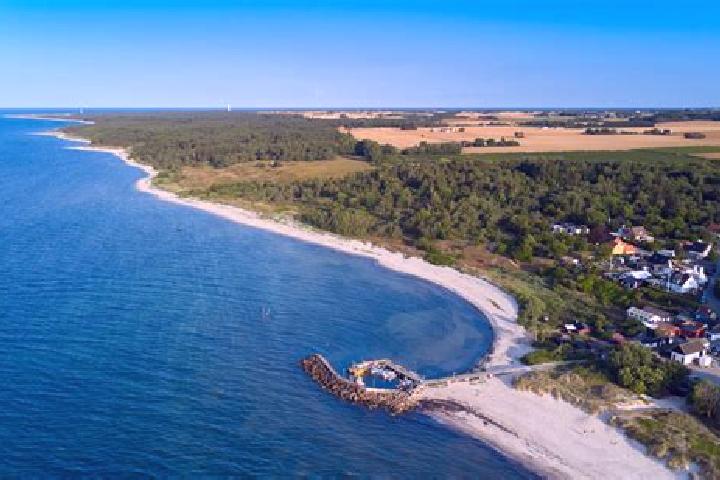 10 escort profiles in Bonnerup Strand, Denmark. Browse companions, services, rates and book online. Incall and outcall available.