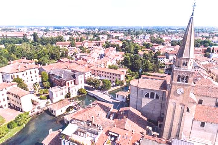 10 escort profiles in Fossalta di Portogruaro, Italy. Browse companions, services, rates and book online. Incall and outcall available.