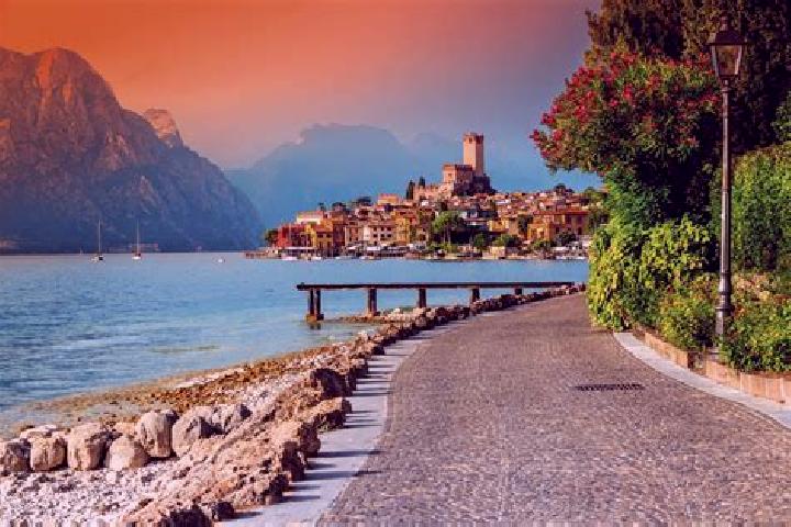 10 escort profiles in Garda, Italy. Browse companions, services, rates and book online. Incall and outcall available.