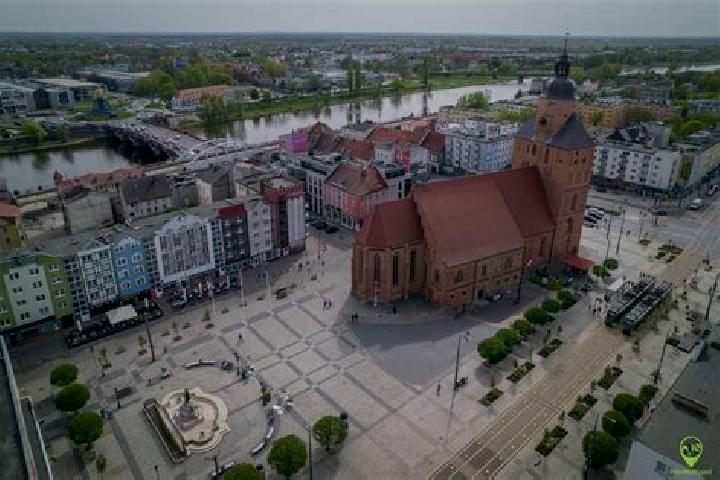 10 escort profiles in Kozmin Wielkopolski, Poland. Browse companions, services, rates and book online. Incall and outcall available.