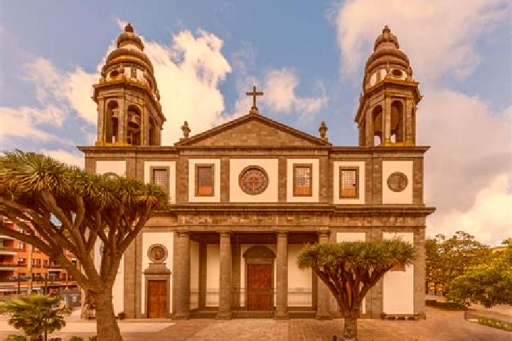 10 escort profiles in La Laguna, Spain. Browse companions, services, rates and book online. Incall and outcall available.