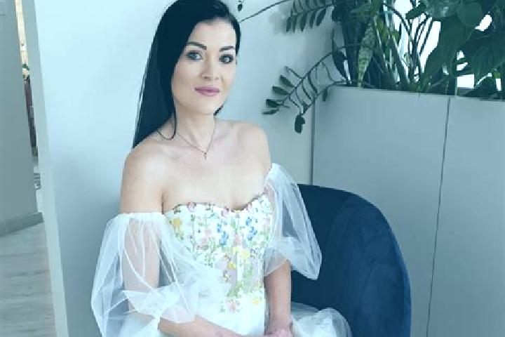 10 escort profiles in Lubliniec, Poland. Browse companions, services, rates and book online. Incall and outcall available.