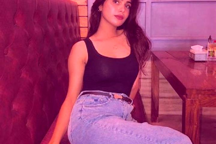 10 escort profiles in Marattakara, India. Browse companions, services, rates and book online. Incall and outcall available.