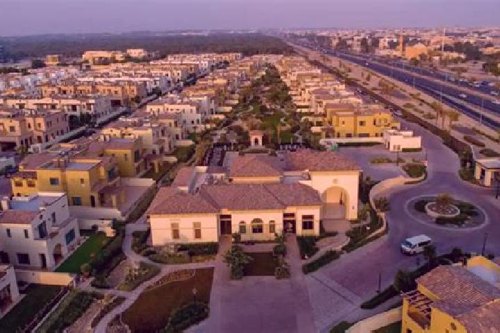 10 escort profiles in Mirdif, United Arab Emirates. Browse companions, services, rates and book online. Incall and outcall available.