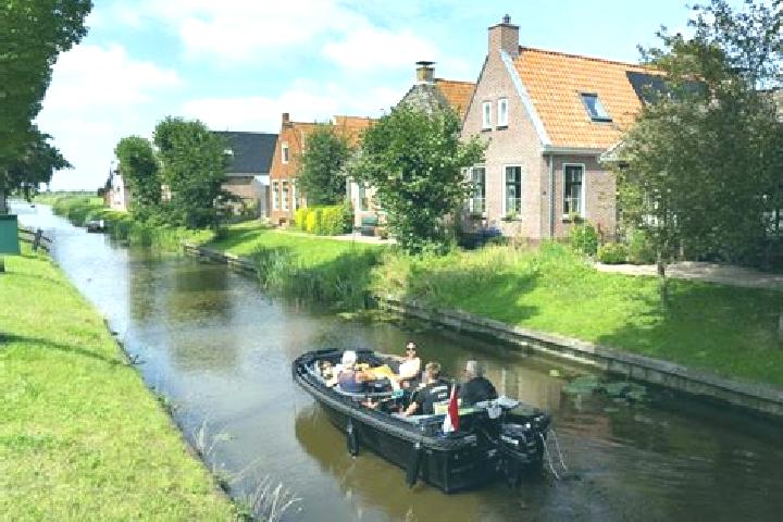10 escort profiles in Oude Bildtzijl, Netherlands. Browse companions, services, rates and book online. Incall and outcall available.