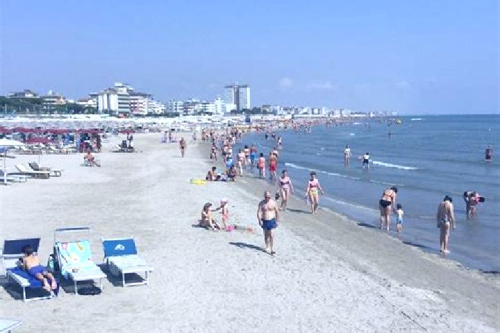 10 escort profiles in Pinarella, Italy. Browse companions, services, rates and book online. Incall and outcall available.
