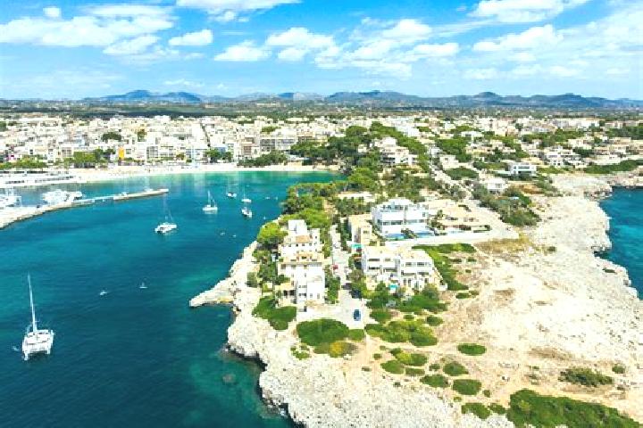 10 escort profiles in Porto Cristo, Spain. Browse companions, services, rates and book online. Incall and outcall available.