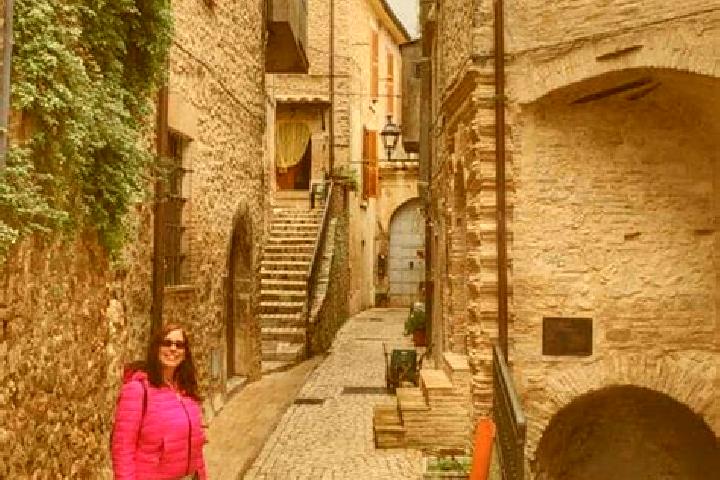 10 escort profiles in Roccantica, Italy. Browse companions, services, rates and book online. Incall and outcall available.