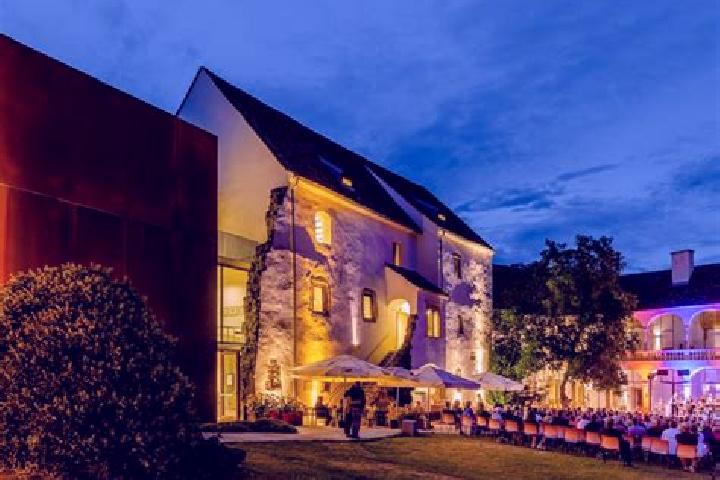 10 escort profiles in Rohrbach an der Goelsen, Austria. Browse companions, services, rates and book online. Incall and outcall available.