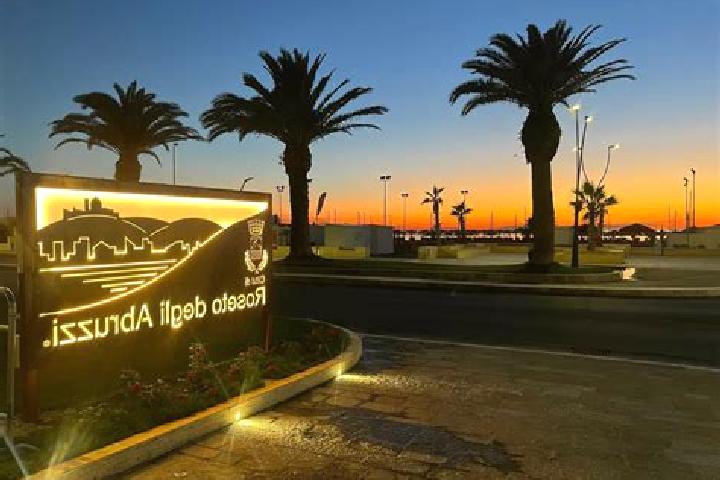 10 escort profiles in Roseto degli Abruzzi, Italy. Browse companions, services, rates and book online. Incall and outcall available.