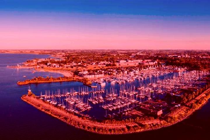 10 escort profiles in Saint-Vivien-de-Medoc, France. Browse companions, services, rates and book online. Incall and outcall available.