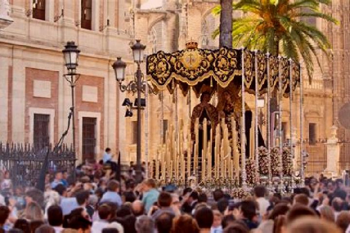 10 escort profiles in Santa Cruz del Retamar, Spain. Browse companions, services, rates and book online. Incall and outcall available.