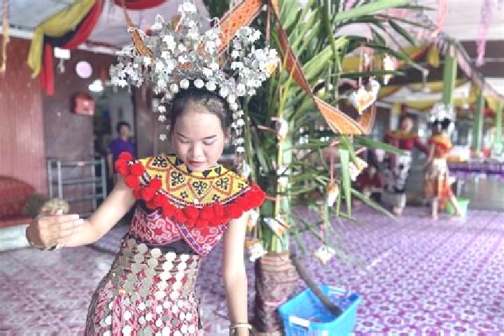 10 escort profiles in Sibu, Malaysia. Browse companions, services, rates and book online. Incall and outcall available.
