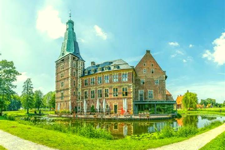 10 escort profiles in Vreden, Germany. Browse companions, services, rates and book online. Incall and outcall available.