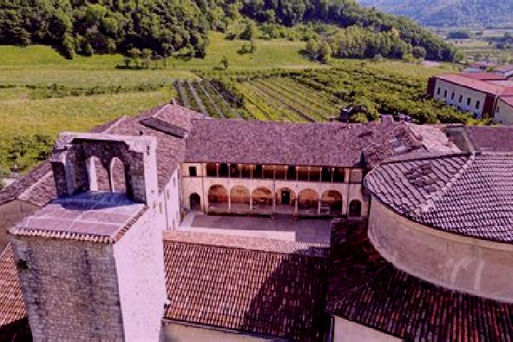 11 escort profiles in Badia Calavena, Italy. Browse companions, services, rates and book online. Incall and outcall available.