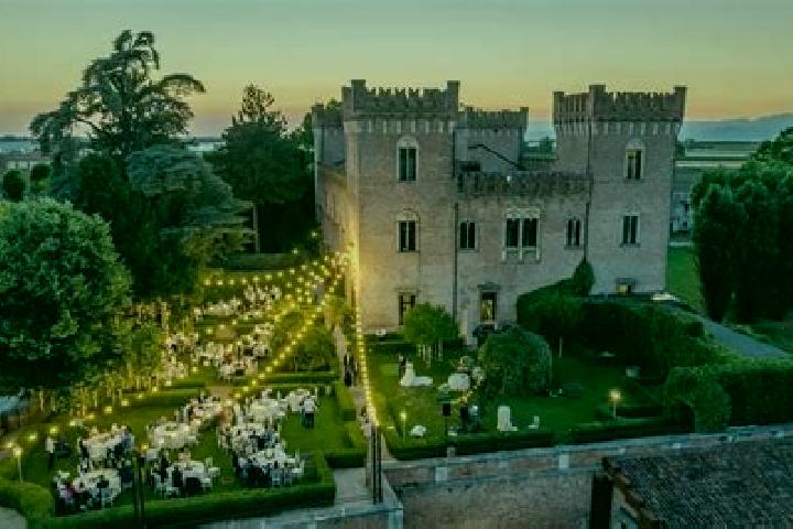11 escort profiles in Bevilacqua, Italy. Browse companions, services, rates and book online. Incall and outcall available.
