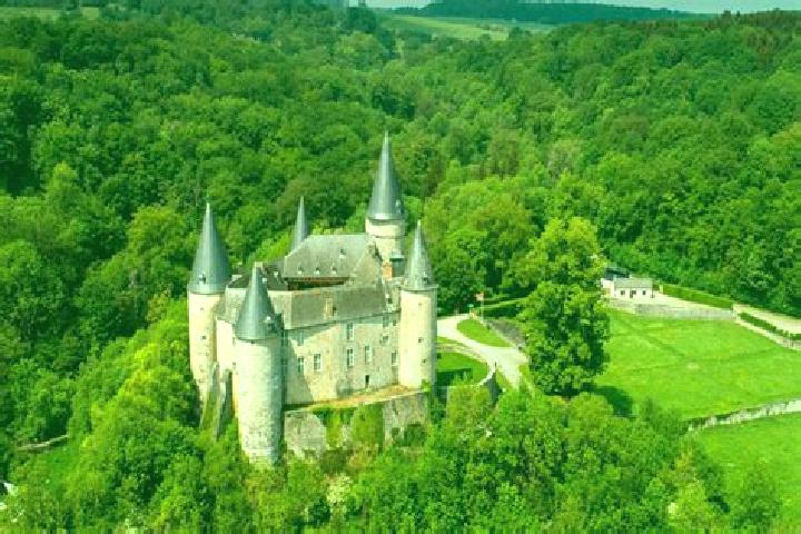 11 escort profiles in Chastre-Villeroux-Blanmont, Belgium. Browse companions, services, rates and book online. Incall and outcall available.