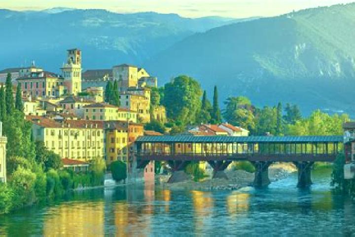 11 escort profiles in Crespano del Grappa, Italy. Browse companions, services, rates and book online. Incall and outcall available.