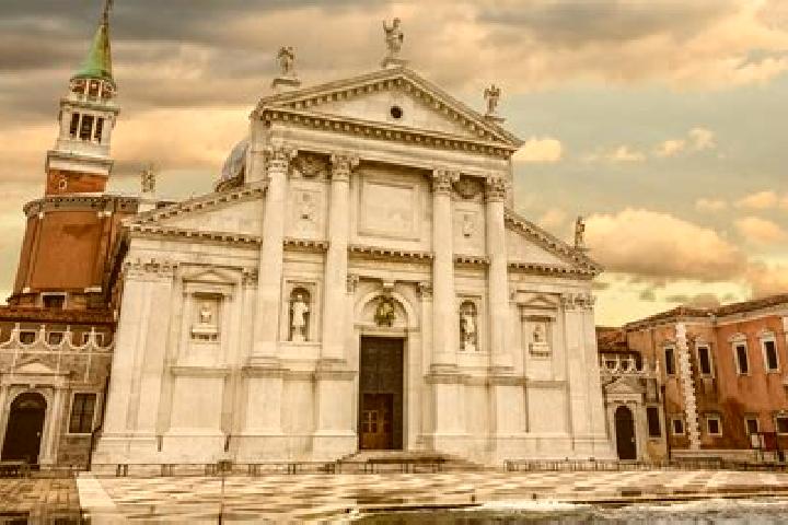 11 escort profiles in Crognaleto, Italy. Browse companions, services, rates and book online. Incall and outcall available.