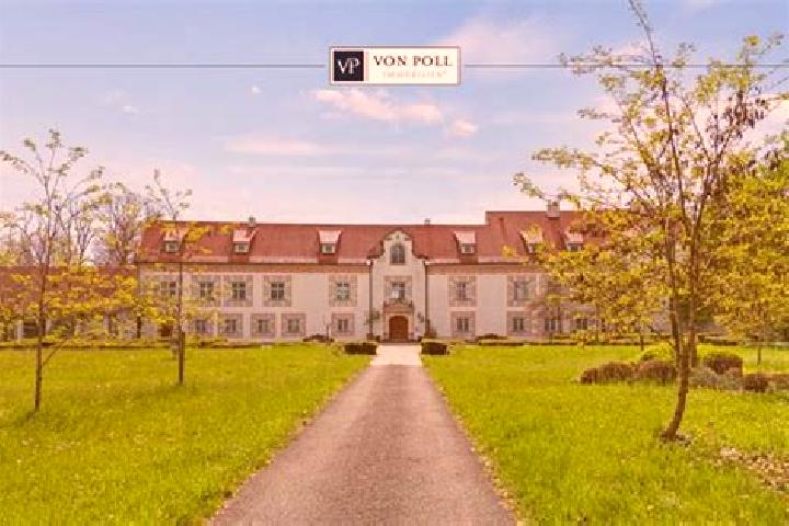 11 escort profiles in Eberhardzell, Germany. Browse companions, services, rates and book online. Incall and outcall available.