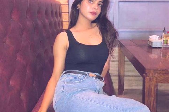 11 escort profiles in Gogapur, India. Browse companions, services, rates and book online. Incall and outcall available.