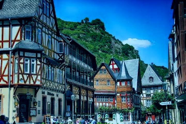 11 escort profiles in Greffern, Germany. Browse companions, services, rates and book online. Incall and outcall available.