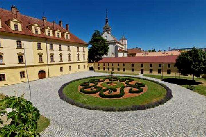 11 escort profiles in Mestecko Trnavka, Czech Republic. Browse companions, services, rates and book online. Incall and outcall available.