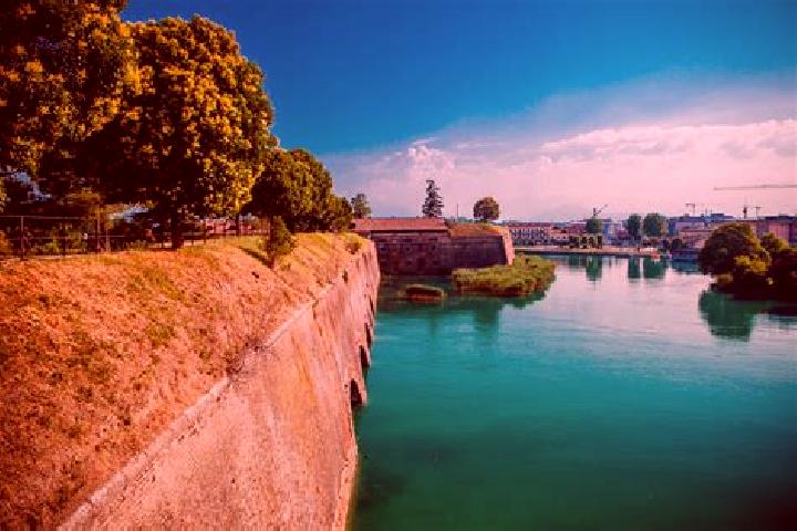 11 escort profiles in Peschiera del Garda, Italy. Browse companions, services, rates and book online. Incall and outcall available.