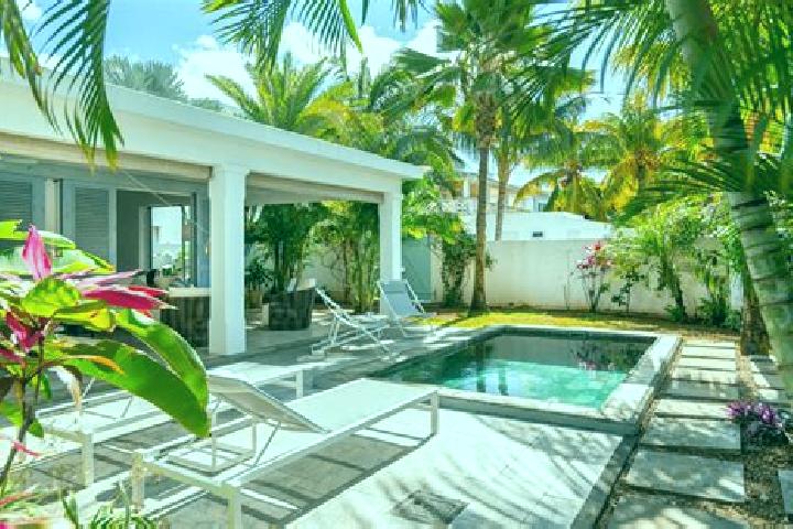 11 escort profiles in Quatre Cocos, Mauritius. Browse companions, services, rates and book online. Incall and outcall available.