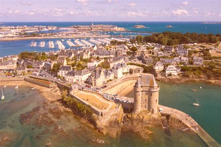 11 escort profiles in Saint-Servant, France. Browse companions, services, rates and book online. Incall and outcall available.