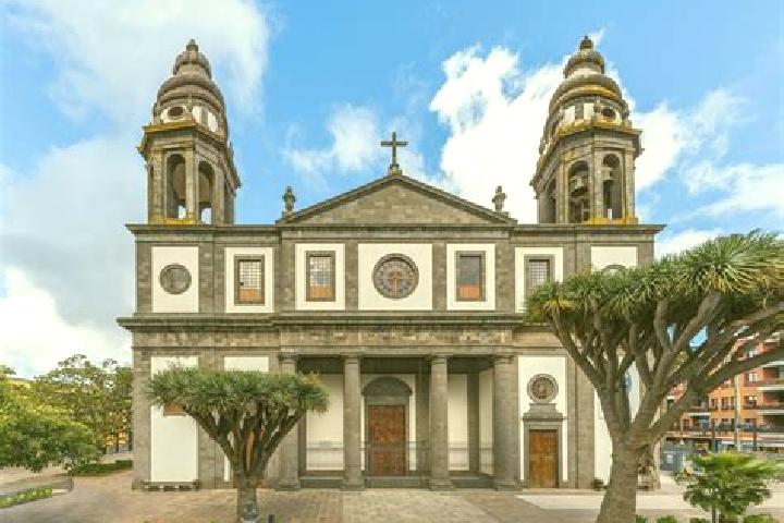 11 escort profiles in San Cristobal de Boedo, Spain. Browse companions, services, rates and book online. Incall and outcall available.