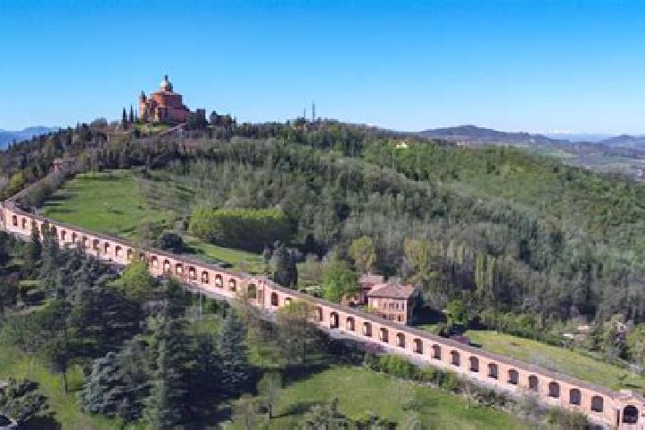 11 escort profiles in San Luca, Italy. Browse companions, services, rates and book online. Incall and outcall available.