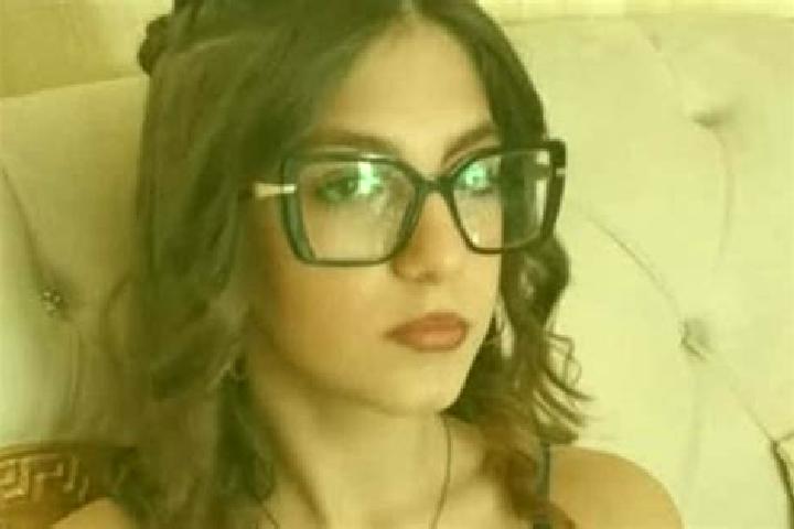 11 escort profiles in Scarcelli, Italy. Browse companions, services, rates and book online. Incall and outcall available.