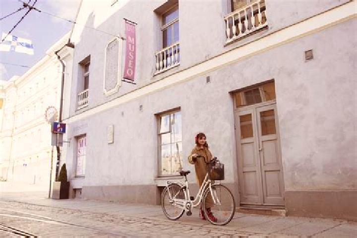 11 escort profiles in Ullanlinna, Finland. Browse companions, services, rates and book online. Incall and outcall available.