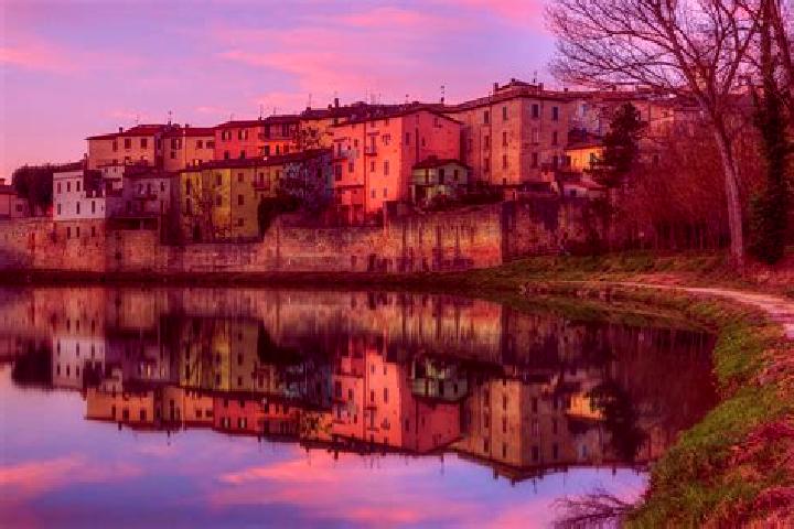 11 escort profiles in Umbertide, Italy. Browse companions, services, rates and book online. Incall and outcall available.
