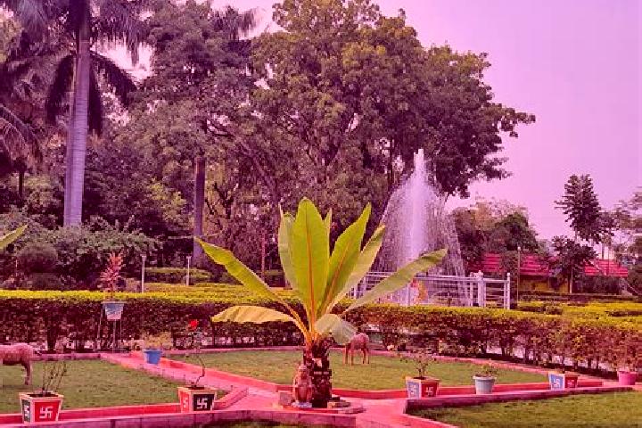 12 escort profiles in Amalner, India. Browse companions, services, rates and book online. Incall and outcall available.