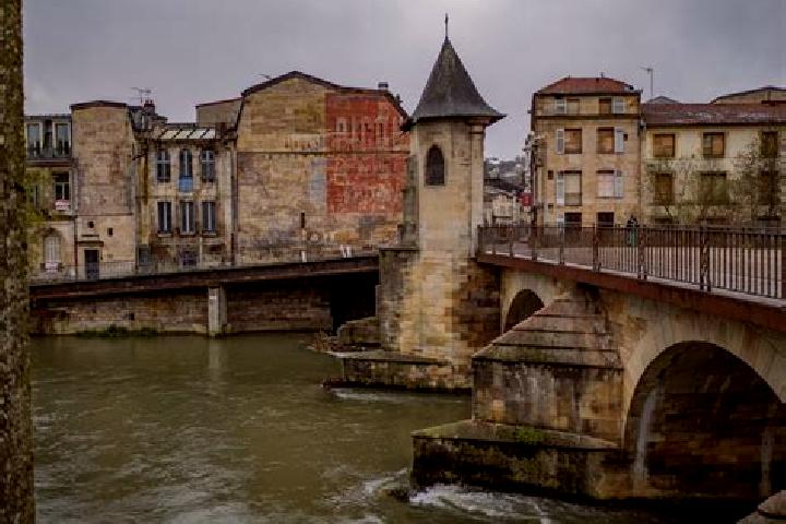 12 escort profiles in Bar-le-Duc, France. Browse companions, services, rates and book online. Incall and outcall available.