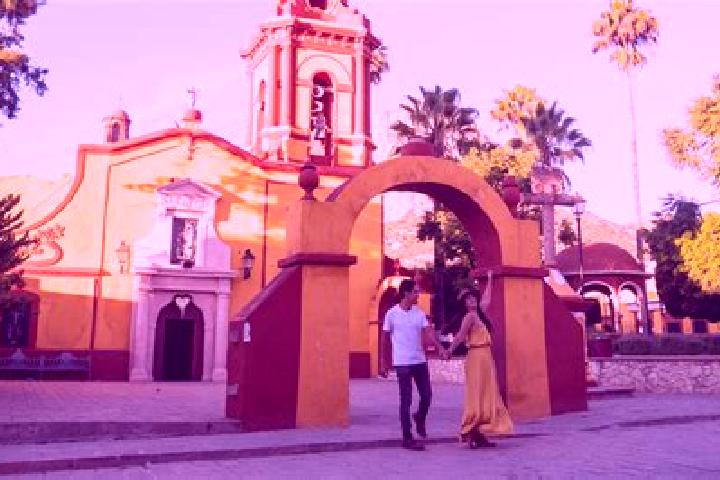 12 escort profiles in Cacaloxuchitl, Mexico. Browse companions, services, rates and book online. Incall and outcall available.