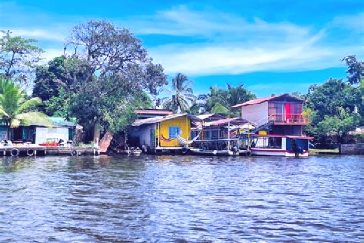 12 escort profiles in El Tortuguero, Nicaragua. Browse companions, services, rates and book online. Incall and outcall available.