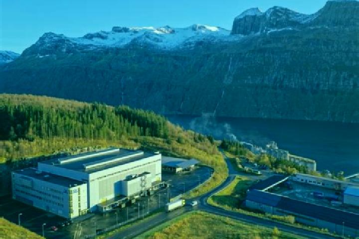 12 escort profiles in Glomfjord, Norway. Browse companions, services, rates and book online. Incall and outcall available.