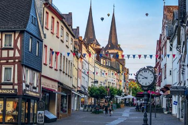 12 escort profiles in Montabaur, Germany. Browse companions, services, rates and book online. Incall and outcall available.