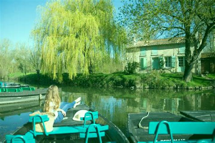 12 escort profiles in Sainte-Eanne, France. Browse companions, services, rates and book online. Incall and outcall available.