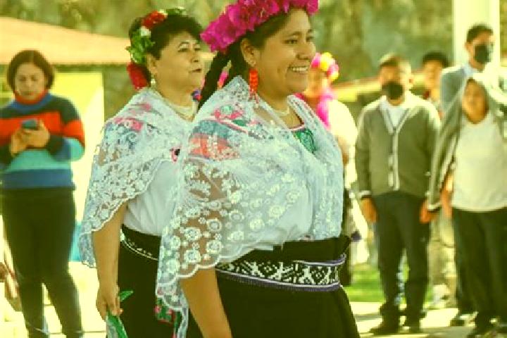 12 escort profiles in San Miguel Atlamajac, Mexico. Browse companions, services, rates and book online. Incall and outcall available.