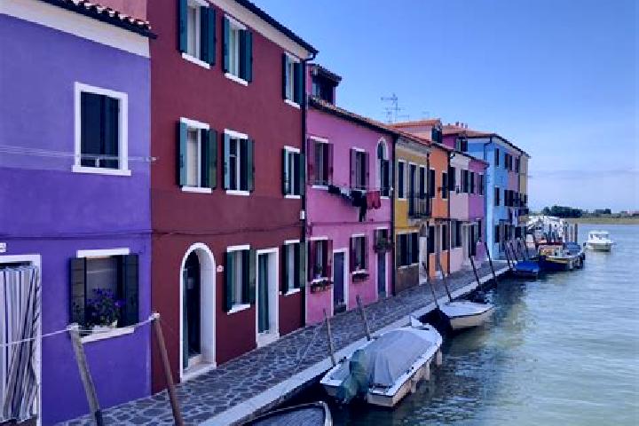 12 escort profiles in San Vito dei Normanni, Italy. Browse companions, services, rates and book online. Incall and outcall available.