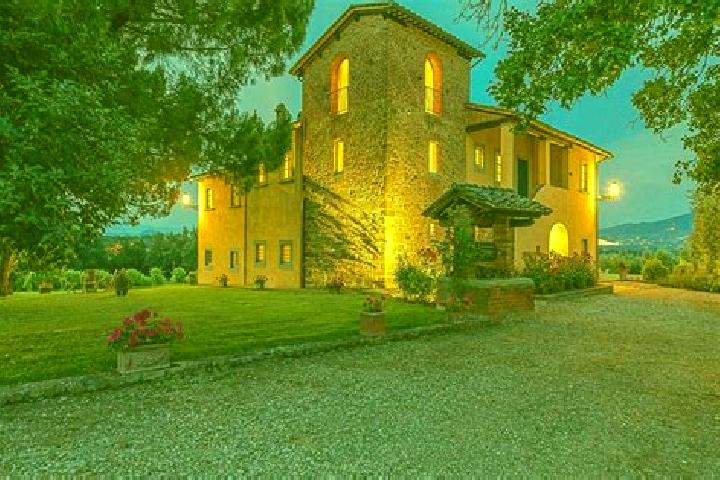 13 escort profiles in Alberoro, Italy. Browse companions, services, rates and book online. Incall and outcall available.