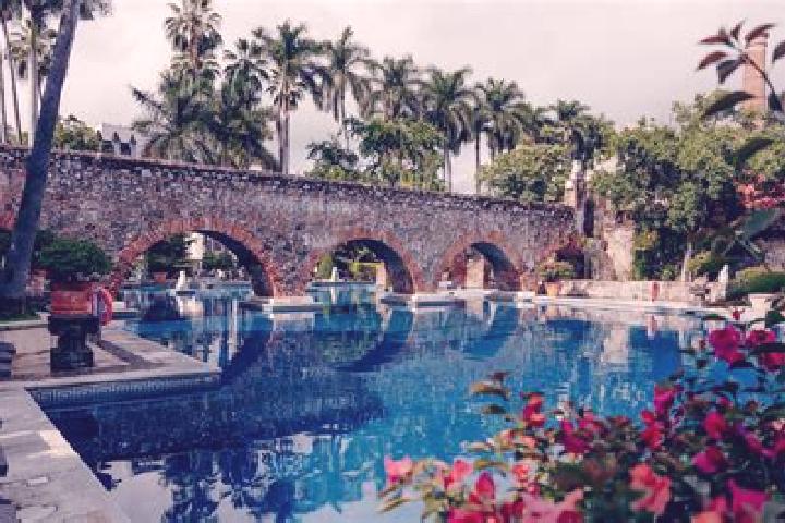 13 escort profiles in Amatitan, Mexico. Browse companions, services, rates and book online. Incall and outcall available.