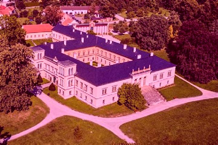 13 escort profiles in Cechy pod Kosirem, Czech Republic. Browse companions, services, rates and book online. Incall and outcall available.