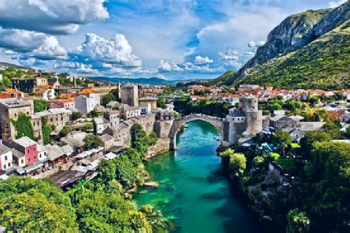 13 escort profiles in Lamovita, Bosnia and Herzegovina. Browse companions, services, rates and book online. Incall and outcall available.