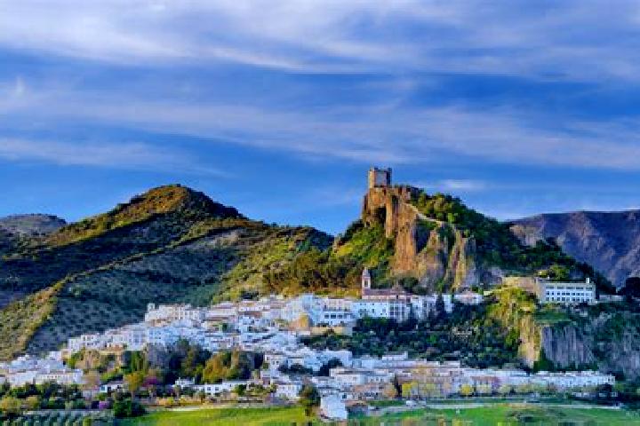 13 escort profiles in Membribe de la Sierra, Spain. Browse companions, services, rates and book online. Incall and outcall available.