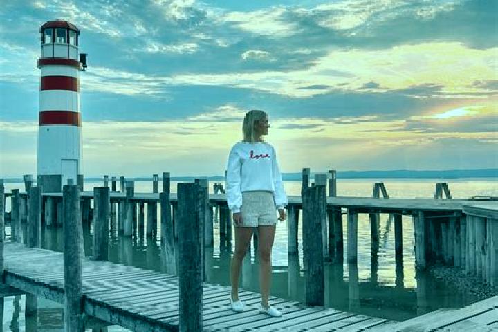 13 escort profiles in Neusiedl am See, Austria. Browse companions, services, rates and book online. Incall and outcall available.